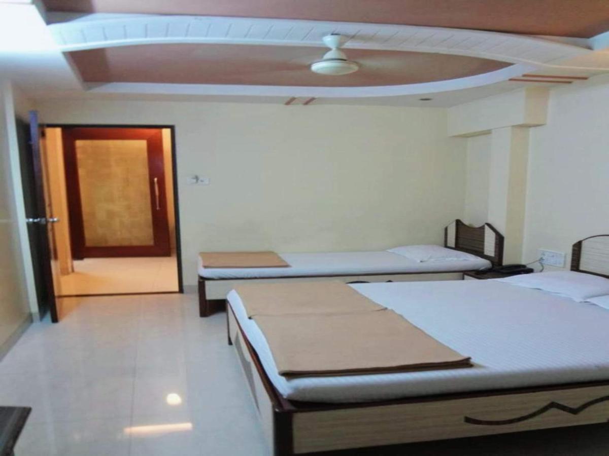 Hotel Broadway Colaba Mumbai Exterior foto