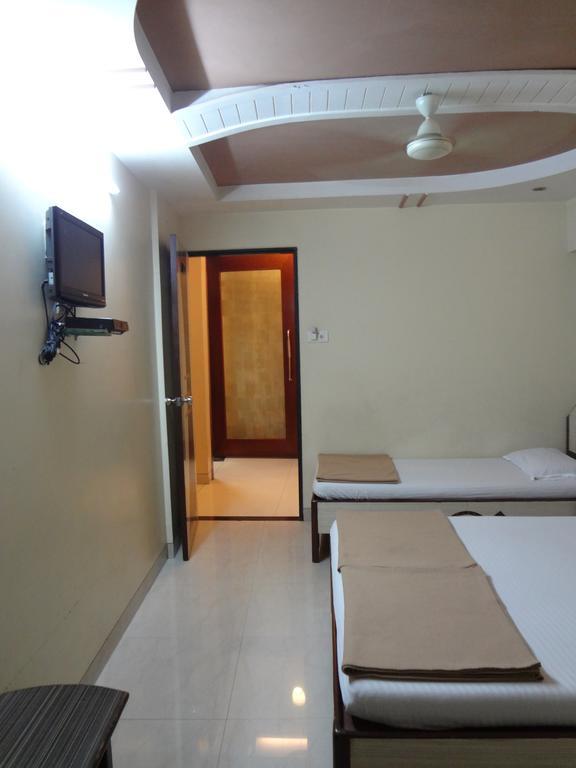 Hotel Broadway Colaba Mumbai Exterior foto